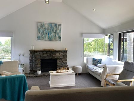 Exceptional Rural Lifestyle Property - Wainui - Photo 2