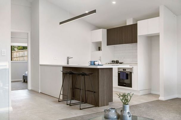 Executive Waterfront Townhouse - Photo 1
