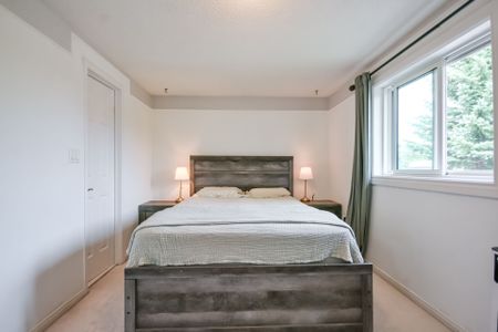 For Lease - 416 Sunnidale Road, Barrie, Ontario - Photo 2