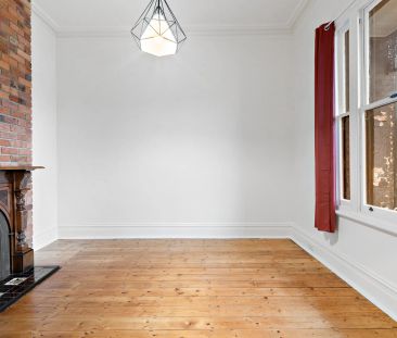 Renovated, Double Story Victorian - Photo 1