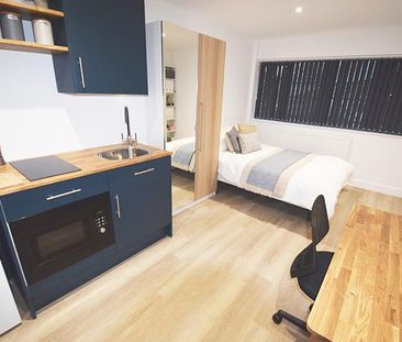 Studio to rent - Photo 2