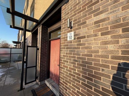 For Lease - 4070 Parkside Village Drive Unit# Th10, Mississauga, Ontario - Photo 3