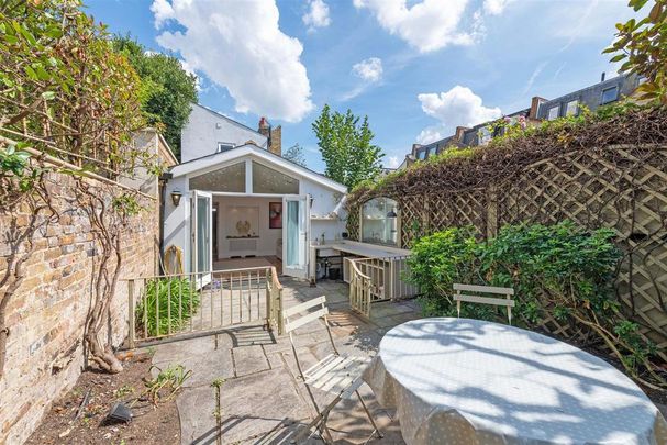 2 bedroom cottage to rent - Photo 1