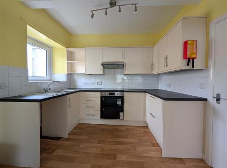 18 Fairfax Place, Dartmouth - Photo 5