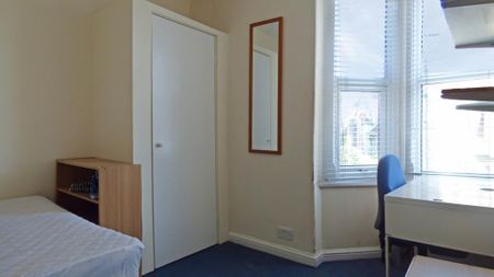 4 bedroom house share to rent - Photo 3