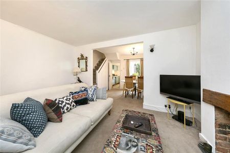 2 bedroom terraced house to rent - Photo 4