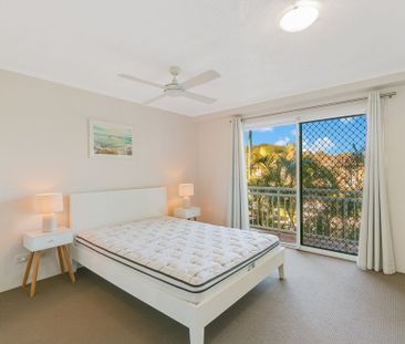 PEARL OF KIRRA - FURNISHED UNIT - Photo 5