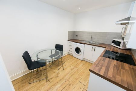 Flat 1, 27 Richmond Road, Headingley, Leeds - Photo 5