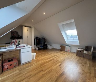 Bel appartement de 3 pièces dans les combles avec poutres apparentes - Foto 6