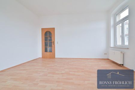 Helle 3-Zimmer-Wohnung mit Aufzug und Tageslichtbad mit Wanne + Dusche in Meerane - Photo 2