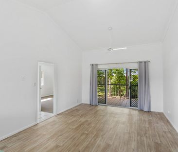 ////BREAK LEASE /// FRESHLY REFURBISHED - Photo 4