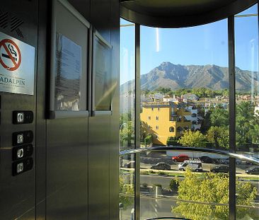 Apartamento en alquiler en Guadalpín - Photo 3