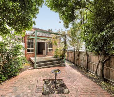 Superb Brick Home in Balwyn North - Photo 4