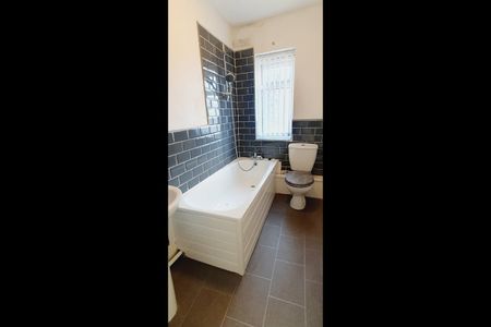 3 Bed End Terrace, Silverdale Avenue, L13 - Photo 3