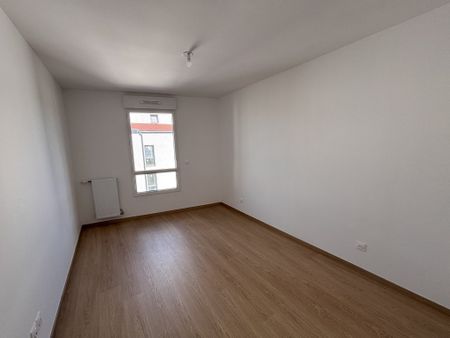 APPARTEMENT T3 A LOUER - DECINES CHARPIEU - 65.88 m2 - 920 € charges comprises par mois - Photo 4