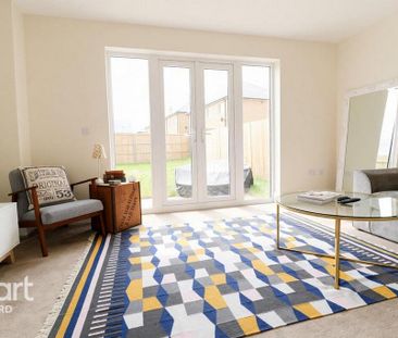 4 bedroom end of terrace house to rent - Photo 1