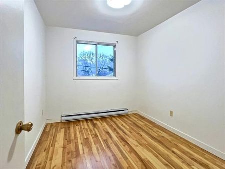 6497 Av. Azilda - Photo 4