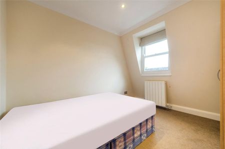 4 bedroom terraced house to rent - Photo 5