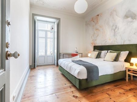 Rua Tenente Ferreira Durão, Lisbon, Lisbon 1350-315 - Photo 4