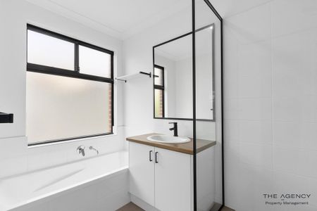 Spacious Modern Family Home in Prime Wellard Location - Photo 2