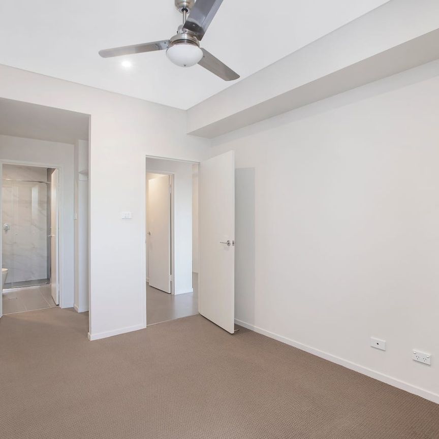 Conveniently Located Unit - Photo 1