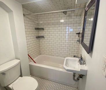 67 Boustead Avenue #Bsmt Apt - Photo 4