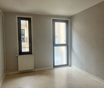 Location Appartement 3 pièces 71 m² La Châtre - Photo 5