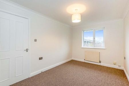 3 bedroom terraced house to rent - Photo 2