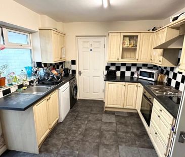 The Coppice, Yiewsley - Photo 3
