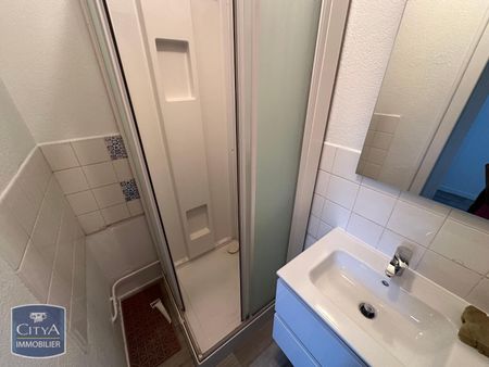 Location Appartement 2 pièces 31m² BOURG EN BRESSE 01000 - Photo 5