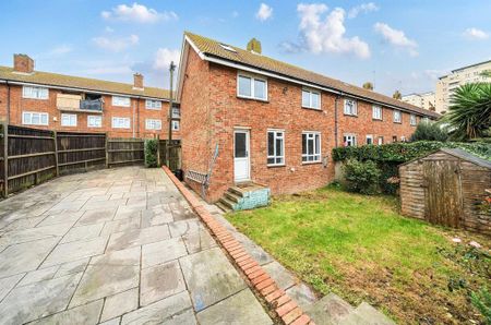 2 bedroom terraced house to rent - Photo 4