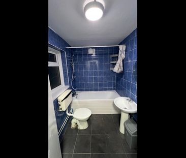 Room in a Shared House, Newport Road, B12 - Photo 1