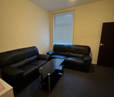 Heald Place Rusholme Manchester - Photo 3