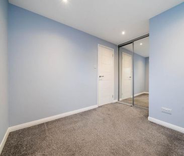 4 bedroom detached house to rent - Photo 6