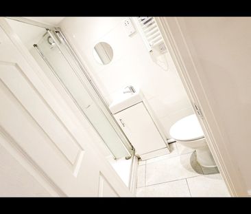 Room in a Shared House, Rosenthal Road, SE6 - Photo 5