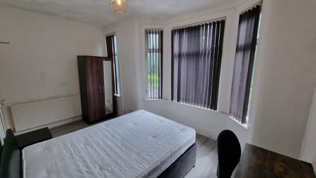 5 bedroom terraced house to rent - Photo 5