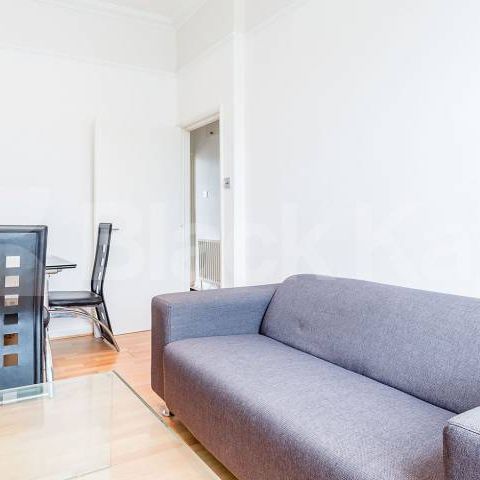 2 Bedroom, 1 bath, 1 reception Flat - Photo 1