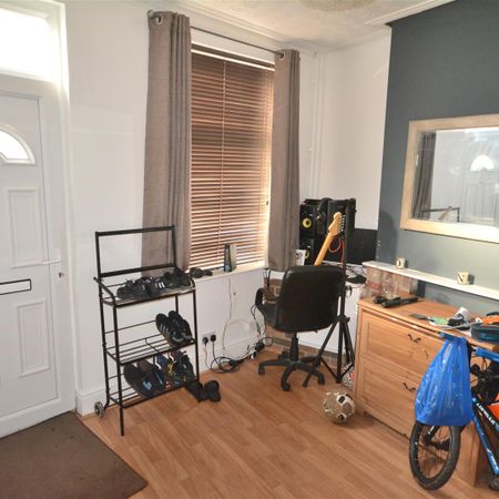 12 Moss Street, Derby, Derby, DE22 3WE - Photo 4