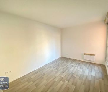 Location Appartement 2 pièces 48m² VALENCIENNES 59300 - Photo 4