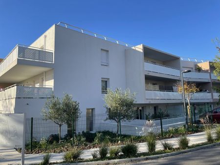 A louer appartement 2 pièces 38 m² avec parking double 13600 La Ciotat - Photo 5