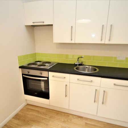 1 bedroom studio apartment to rent - Photo 3