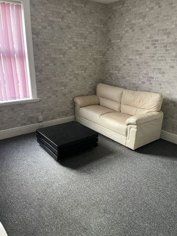 2 Bed Flat, Nowell Place, LS9 - Photo 3