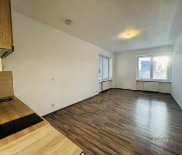 Pronájem, Byty 1+kk, 37 m, ul.Markéty Kuncové, Brno - Maloměřice - Photo 3