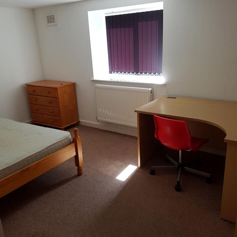 4 bedroom apartment to rent - Photo 1