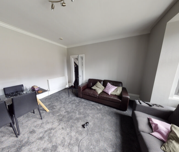 72 Headingley Avenue, Leeds, LS6 3ER - Photo 1