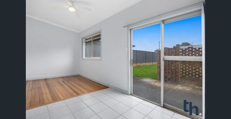 Spacious 3-Bedroom Boolaroo Home - Photo 2