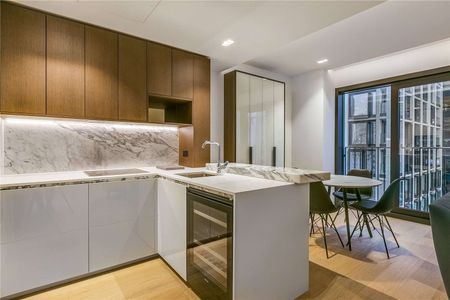 One bedroom apartment moments from Waterloo Station, offering residents spectacular leisure facilities. - Photo 5