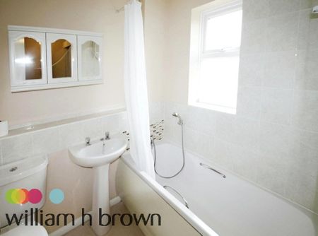 Fielding Avenue - Photo 5