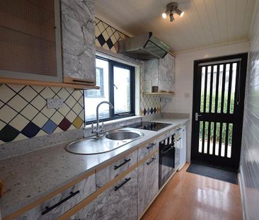 2 bedroom bungalow to rent - Photo 4