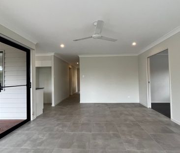 Large Family Home - Photo 1